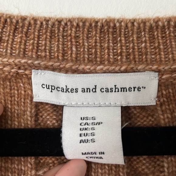 Cupcakes and Cashmere Vest knit sweater sweater vest cable brown camel - Picture 3 of 4